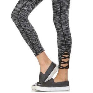Criss-Cross Yoga Legging